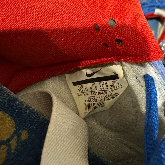 Nike SB Dunk Low Eric Koston
Size 10.5 used. No box. - Picture 6 of 7